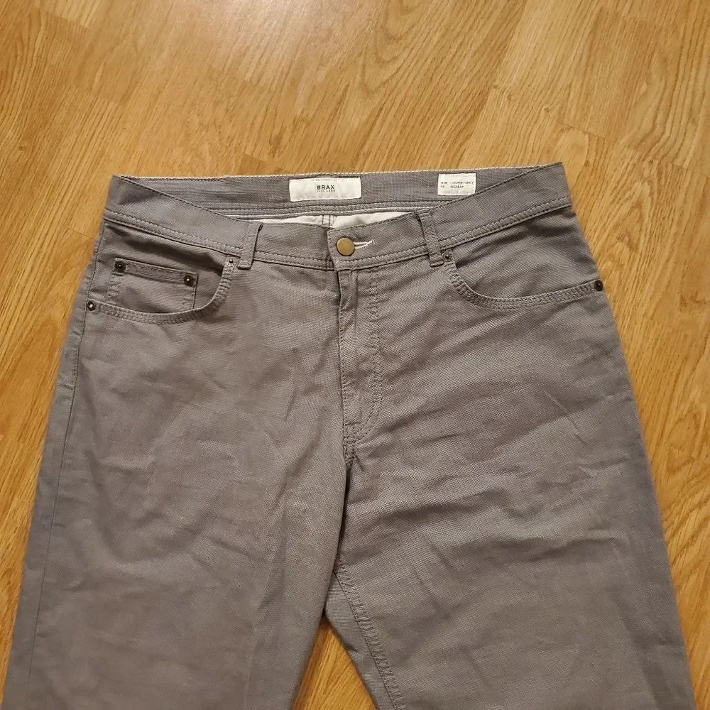 Brax Cooper Fancy Straight Leg Jeans sz 33/29